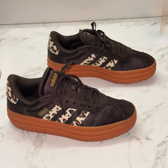 adidas Shoes - Adidas Leopard VL Court Bold
Sneaker - Women's 7